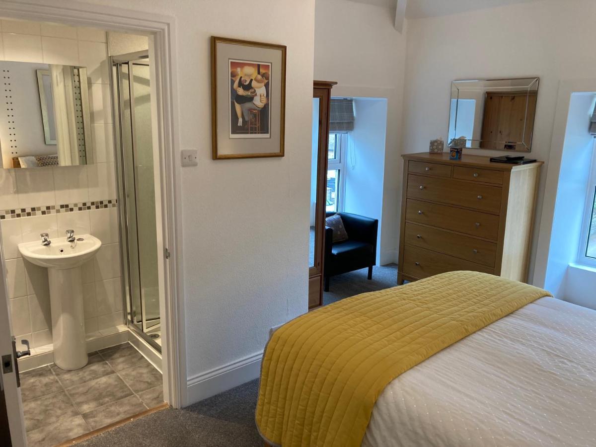 Ebor House Bed and Breakfast Hawes Exteriör bild