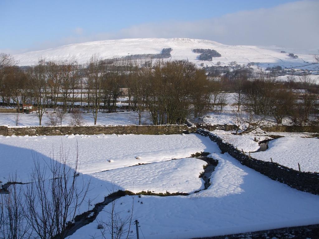 Ebor House Bed and Breakfast Hawes Exteriör bild